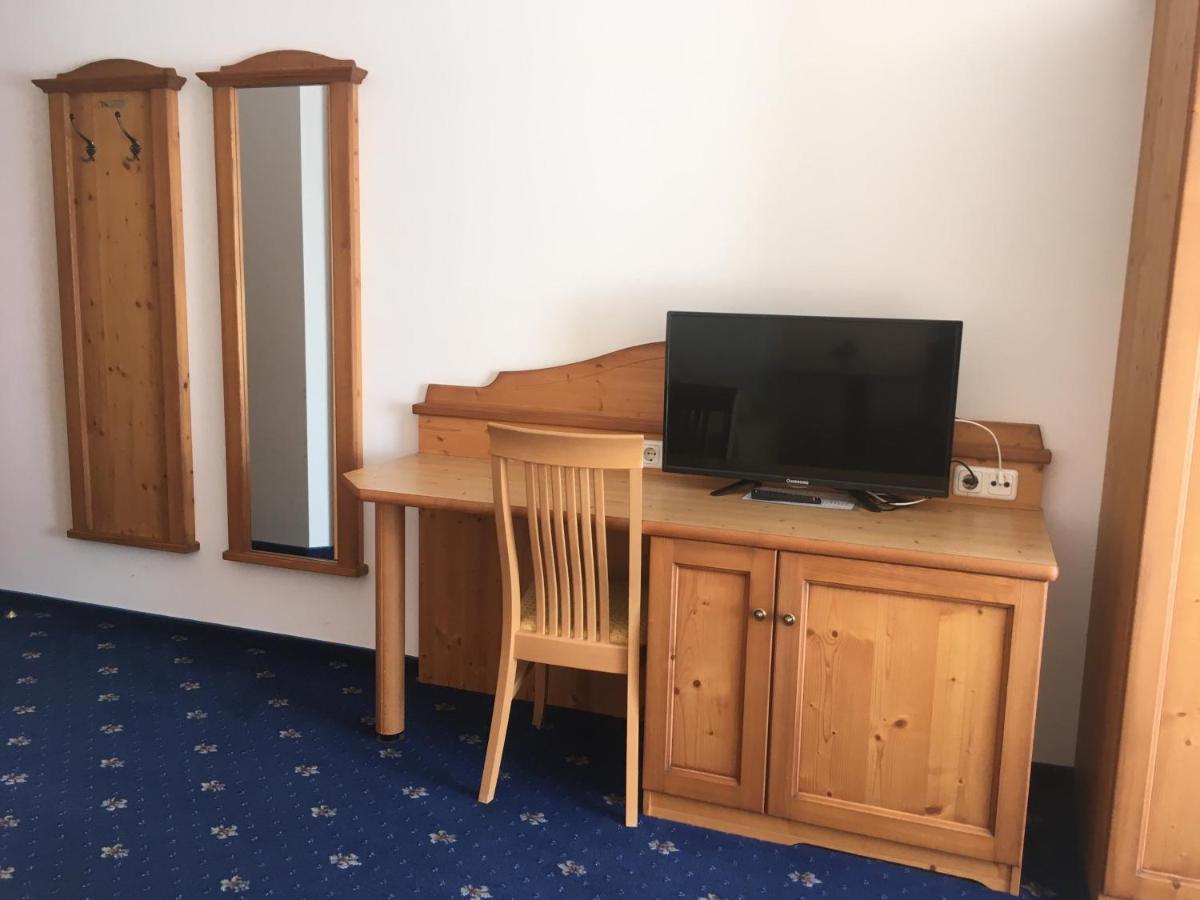 Hotel Gasthof Familie Czepl Ernsthofen المظهر الخارجي الصورة