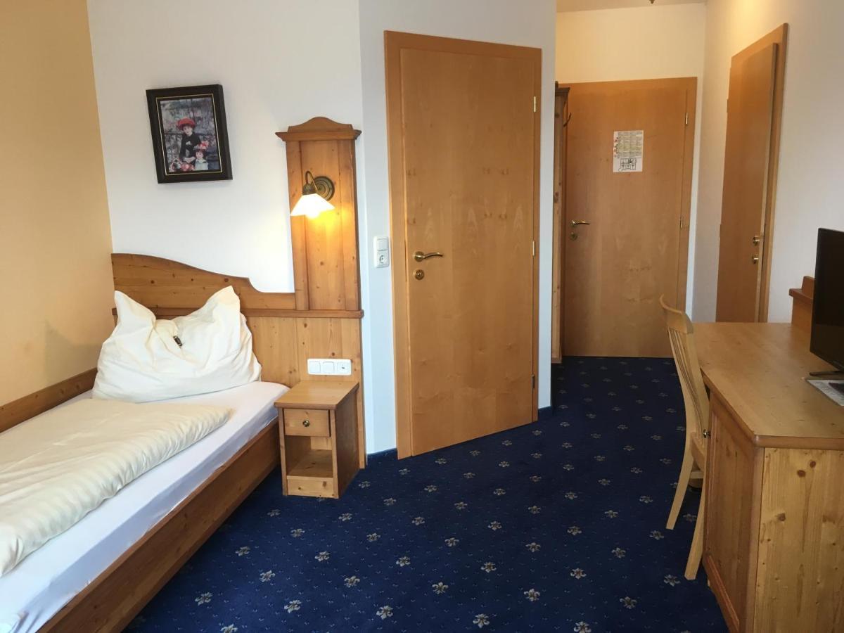 Hotel Gasthof Familie Czepl Ernsthofen المظهر الخارجي الصورة